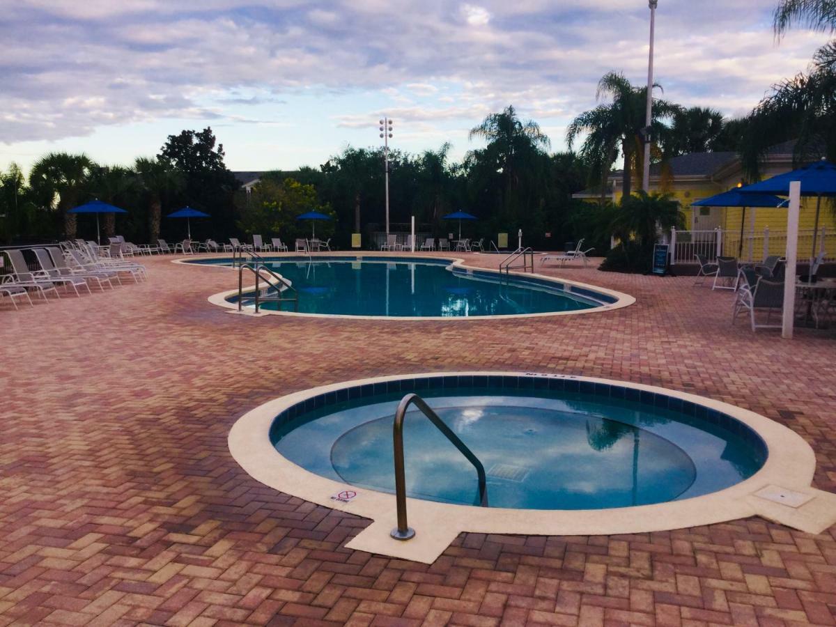 Beautiful 3 Bedroom Apartment Minutes From Disney! คิสซิมมี ภายนอก รูปภาพ